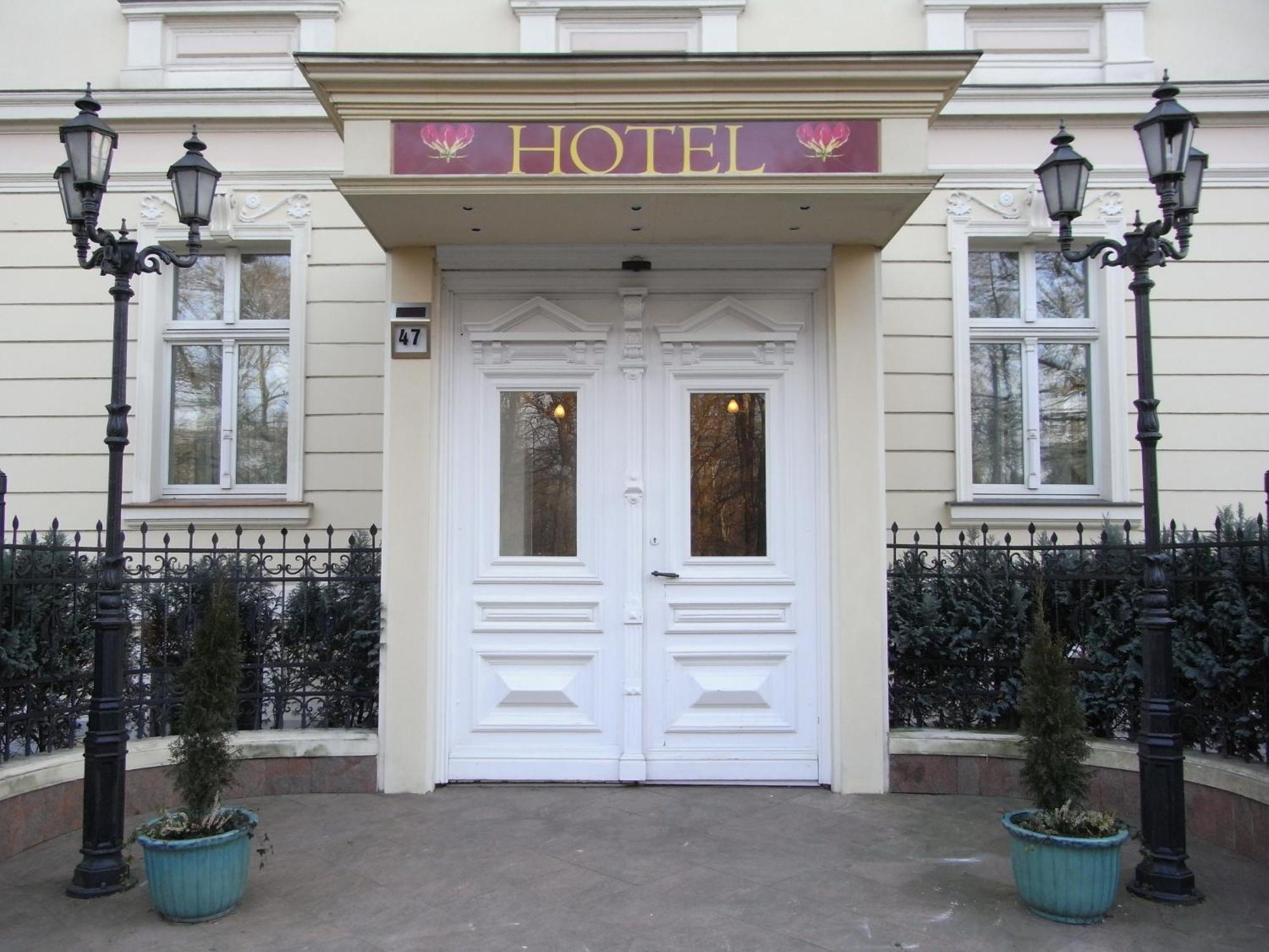 Palais Am Kleistpark Hotel Frankfurt  Bagian luar foto