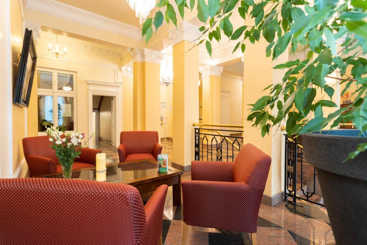 Palais Am Kleistpark Hotel Frankfurt  Bagian luar foto