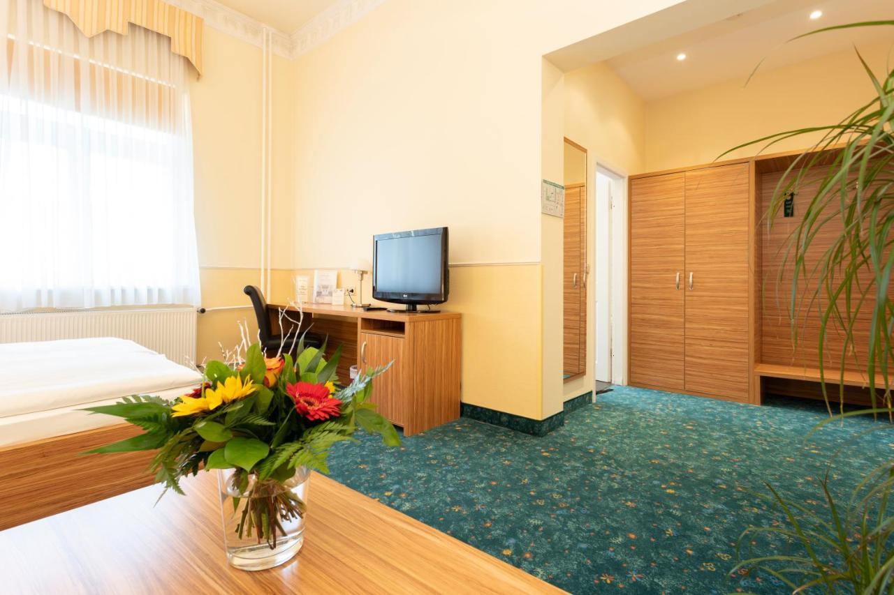 Palais Am Kleistpark Hotel Frankfurt  Bagian luar foto