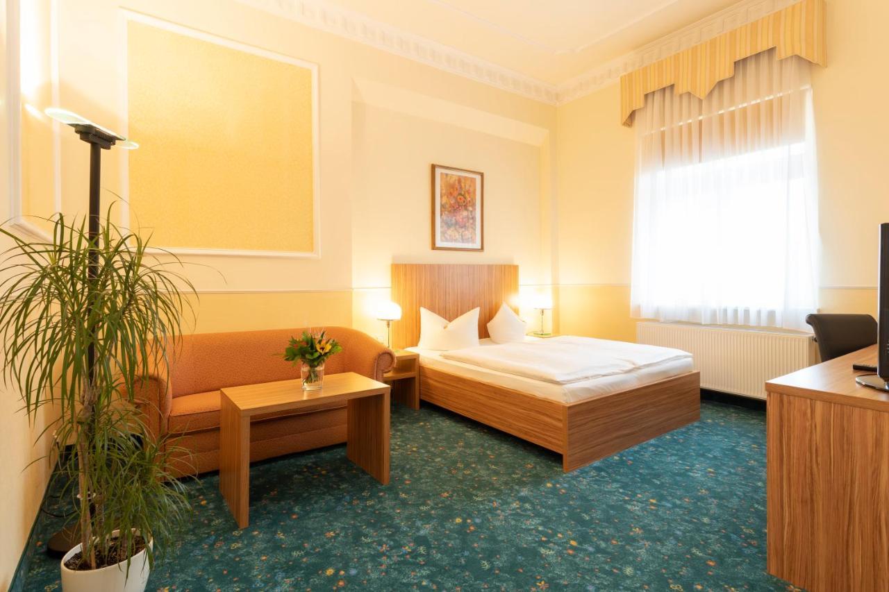 Palais Am Kleistpark Hotel Frankfurt  Bagian luar foto