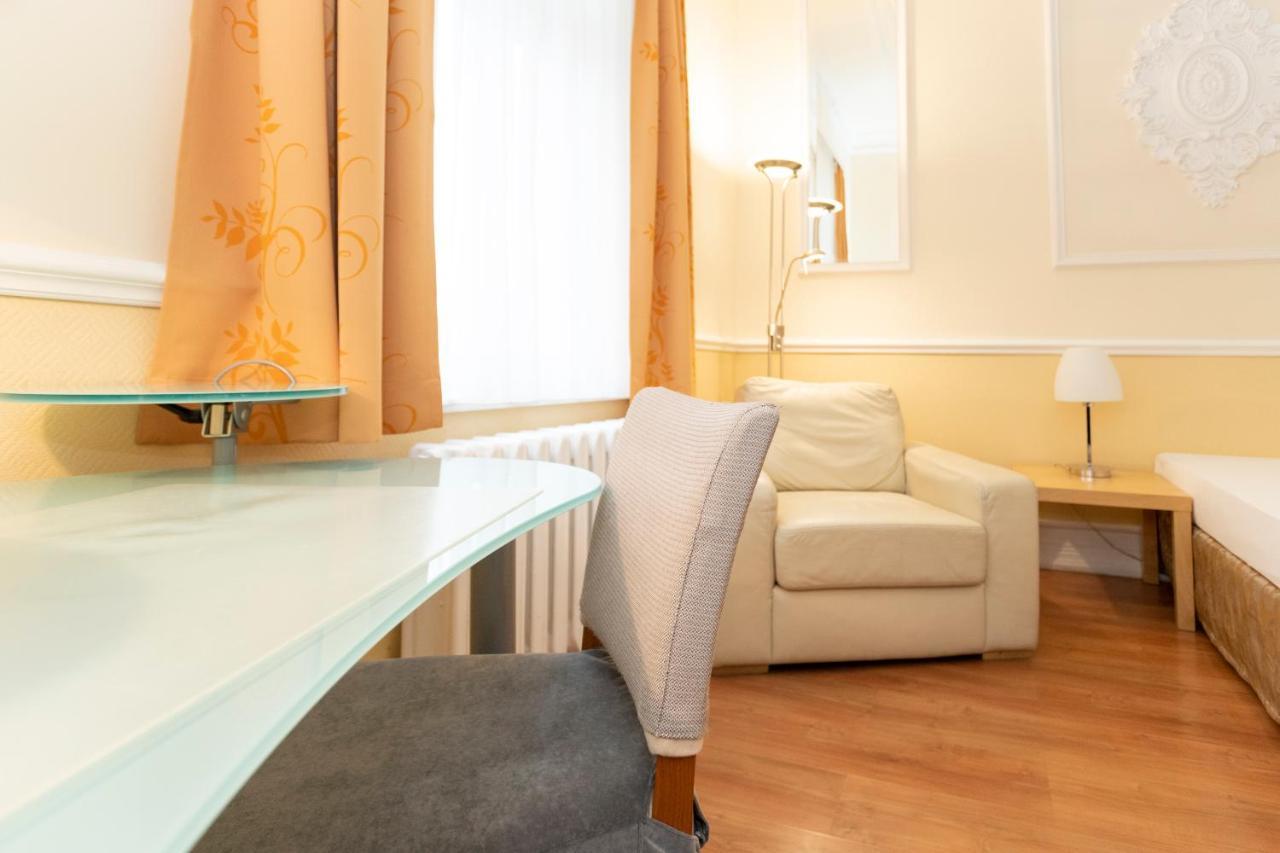 Palais Am Kleistpark Hotel Frankfurt  Bagian luar foto