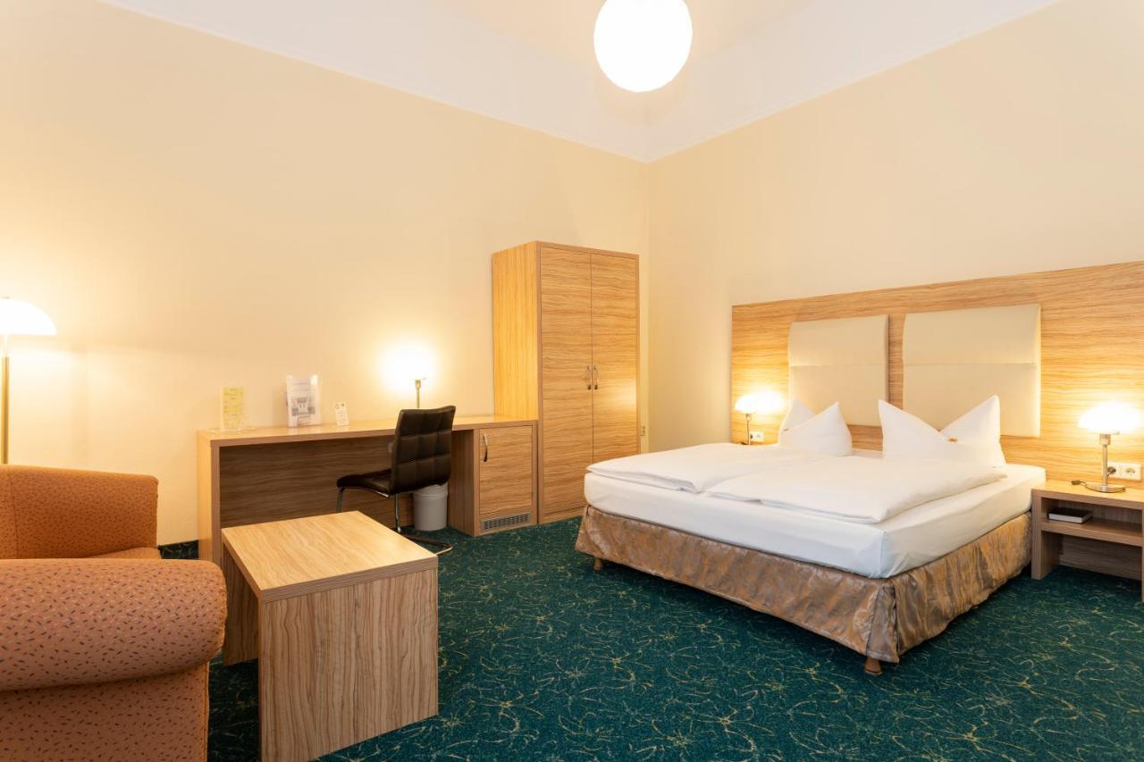 Palais Am Kleistpark Hotel Frankfurt  Bagian luar foto